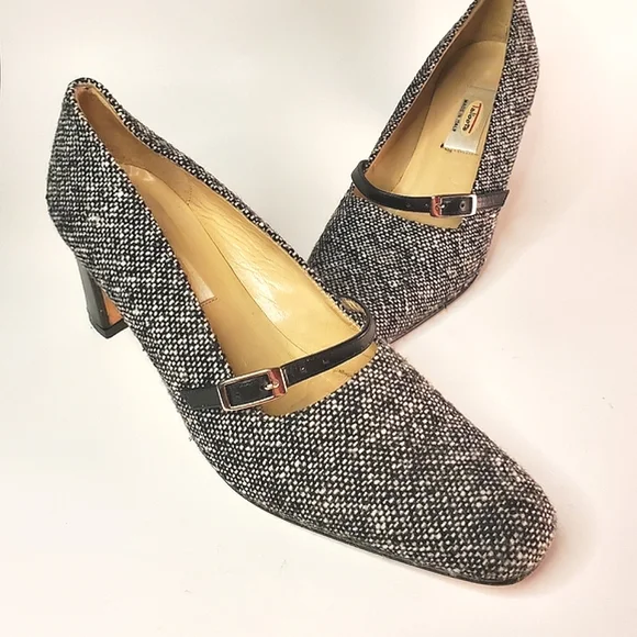 Tweed Vintage Talbots Office Heels with Buckled Leather Band - Picture 13 of 15